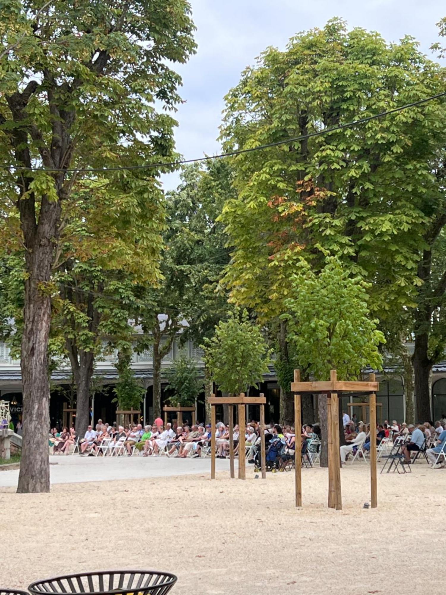 Le Splendid - Hypercentre - Proche Opera & Parcs - Thermes Vichy Exterior photo