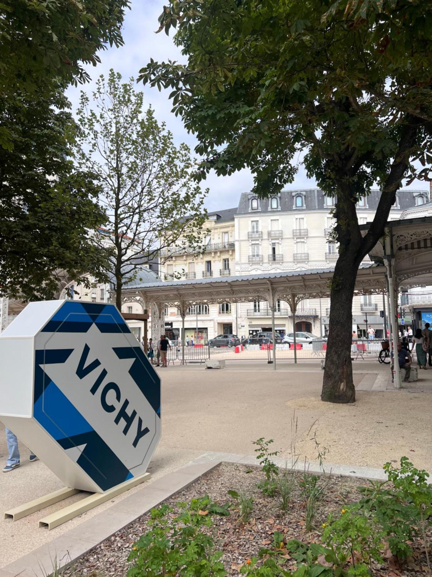 Le Splendid - Hypercentre - Proche Opera & Parcs - Thermes Vichy Exterior photo